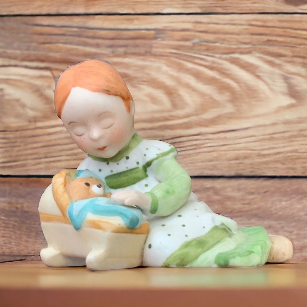 VTG HOLLY HOBBIE figurine 